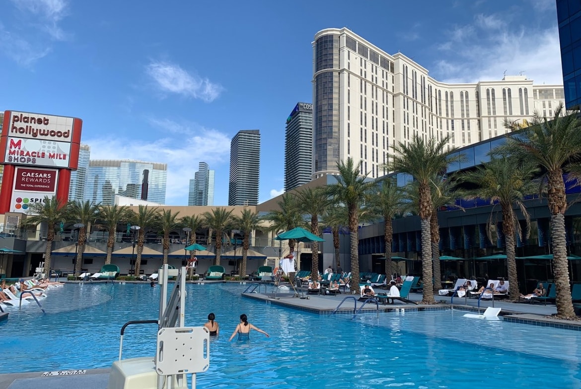 Elara By Hilton Grand Vacations Pool