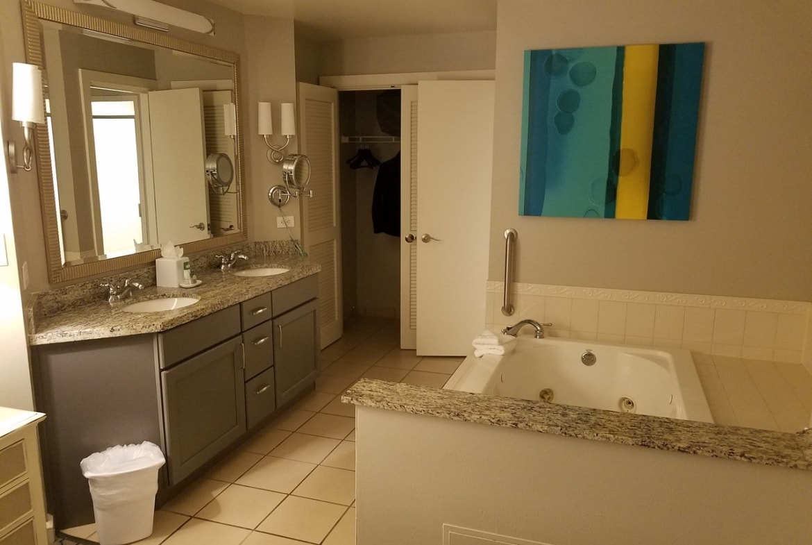 Marriott's Royal Palms Bathroom