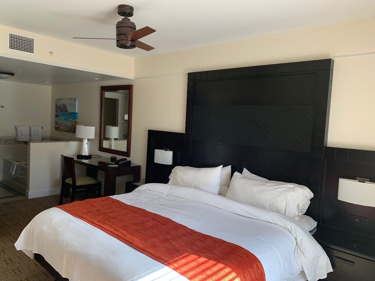 Marriott's Waiohai Beach Club Bed