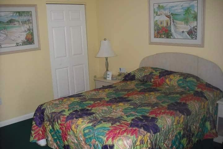 Grand Lake Resort Bedroom