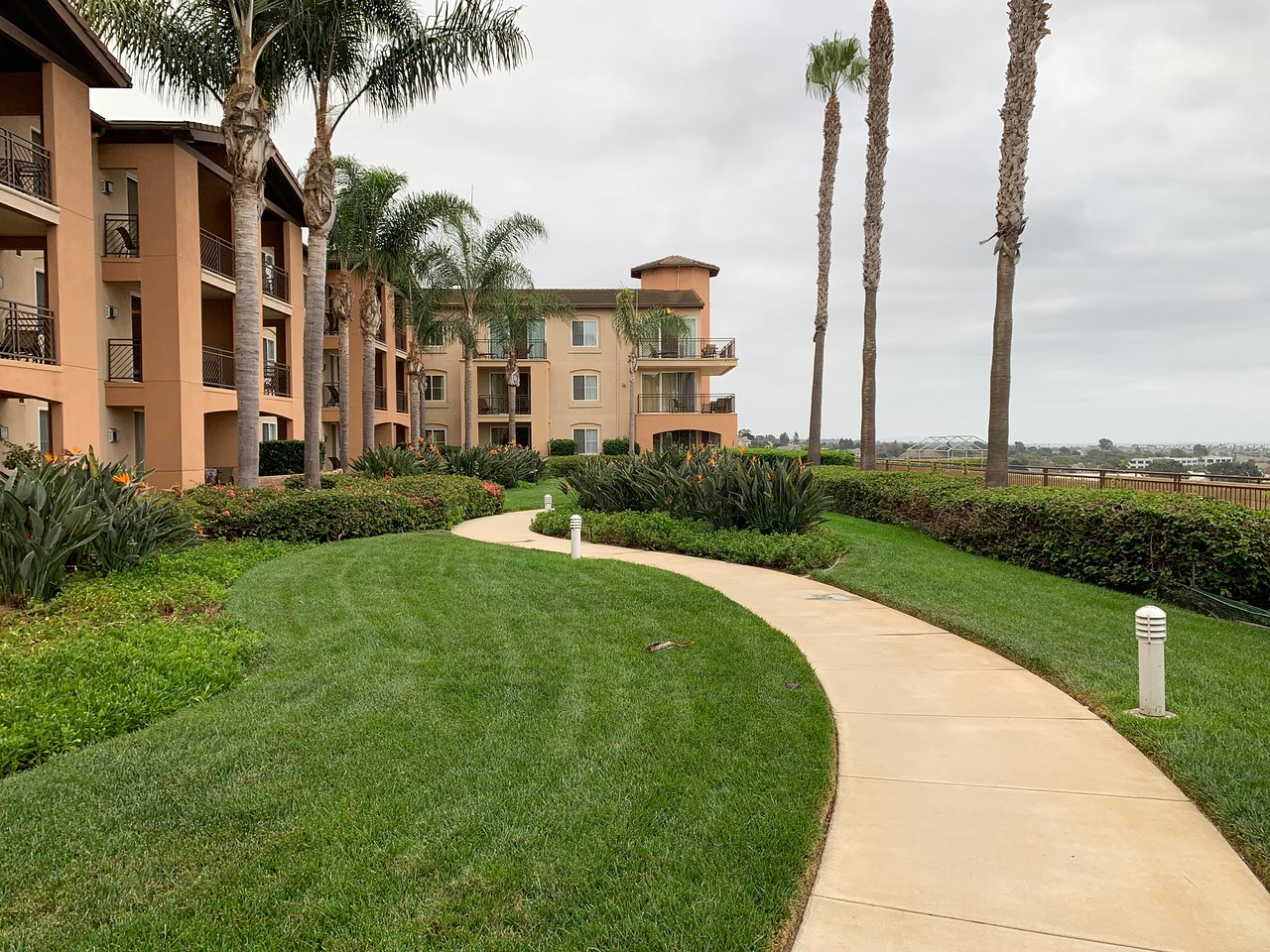 Grand Pacific Palisades Resort Exterior