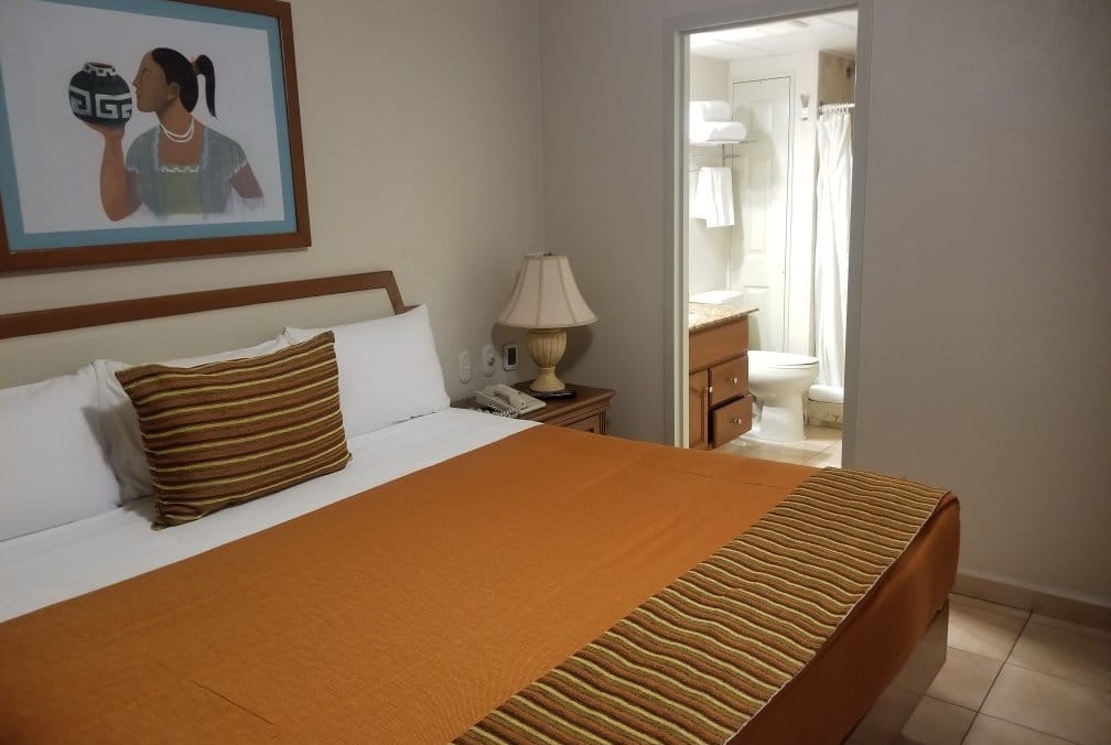 Paradise Village Beach Resort And Spa Bed Area