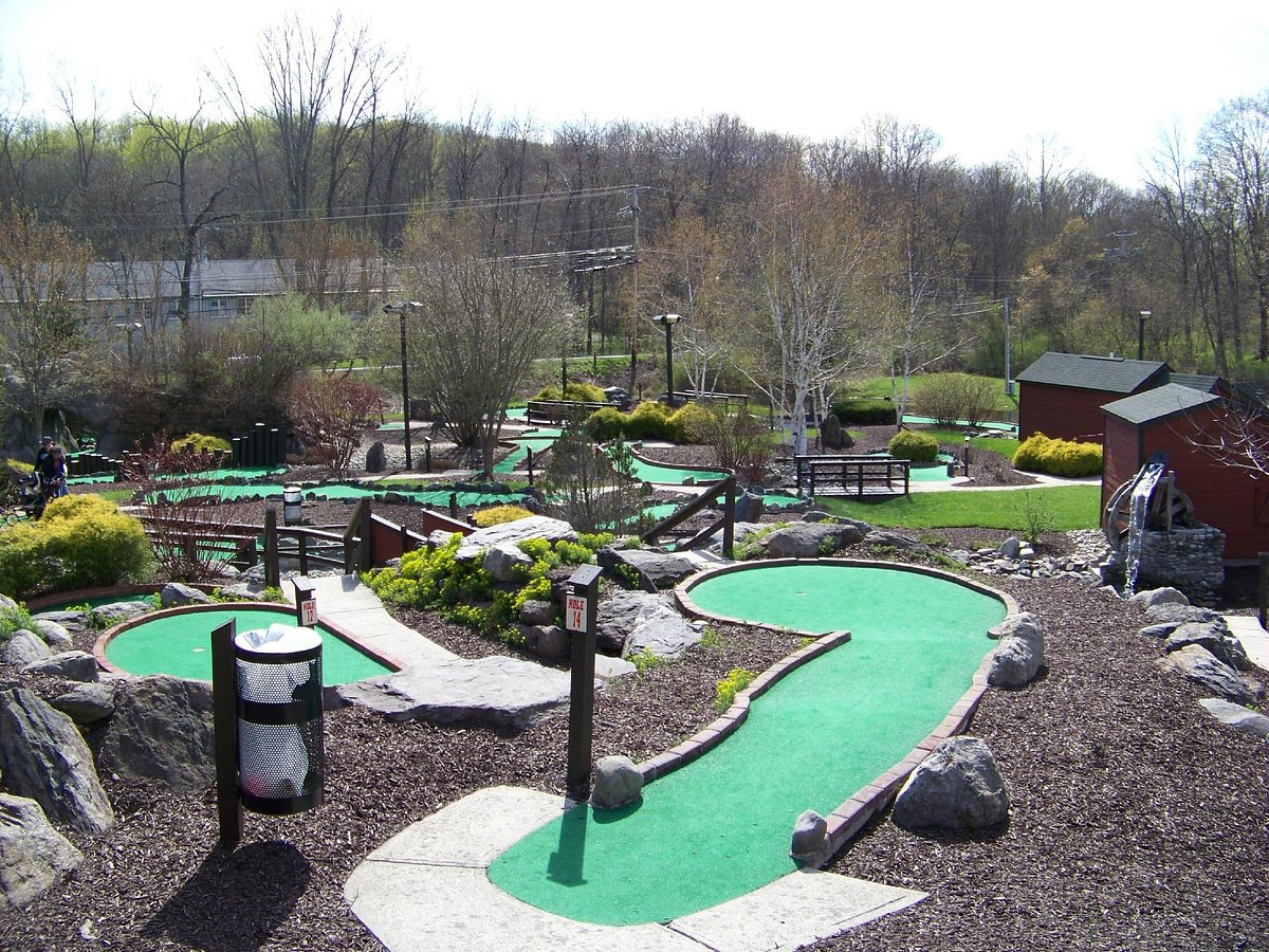 Depuy Village At Shawnee golf course