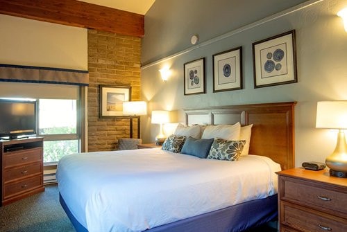 Sandstone Creek Club Bedroom