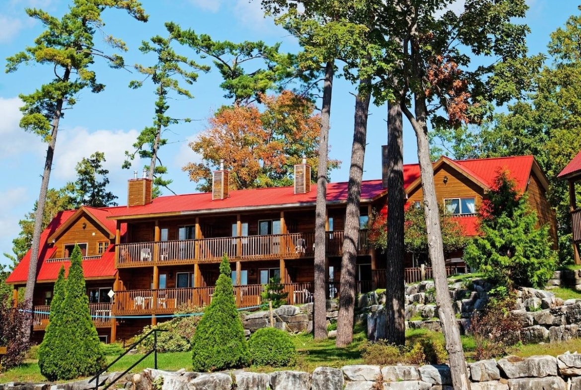 Calabogie Lodge Resort exterior