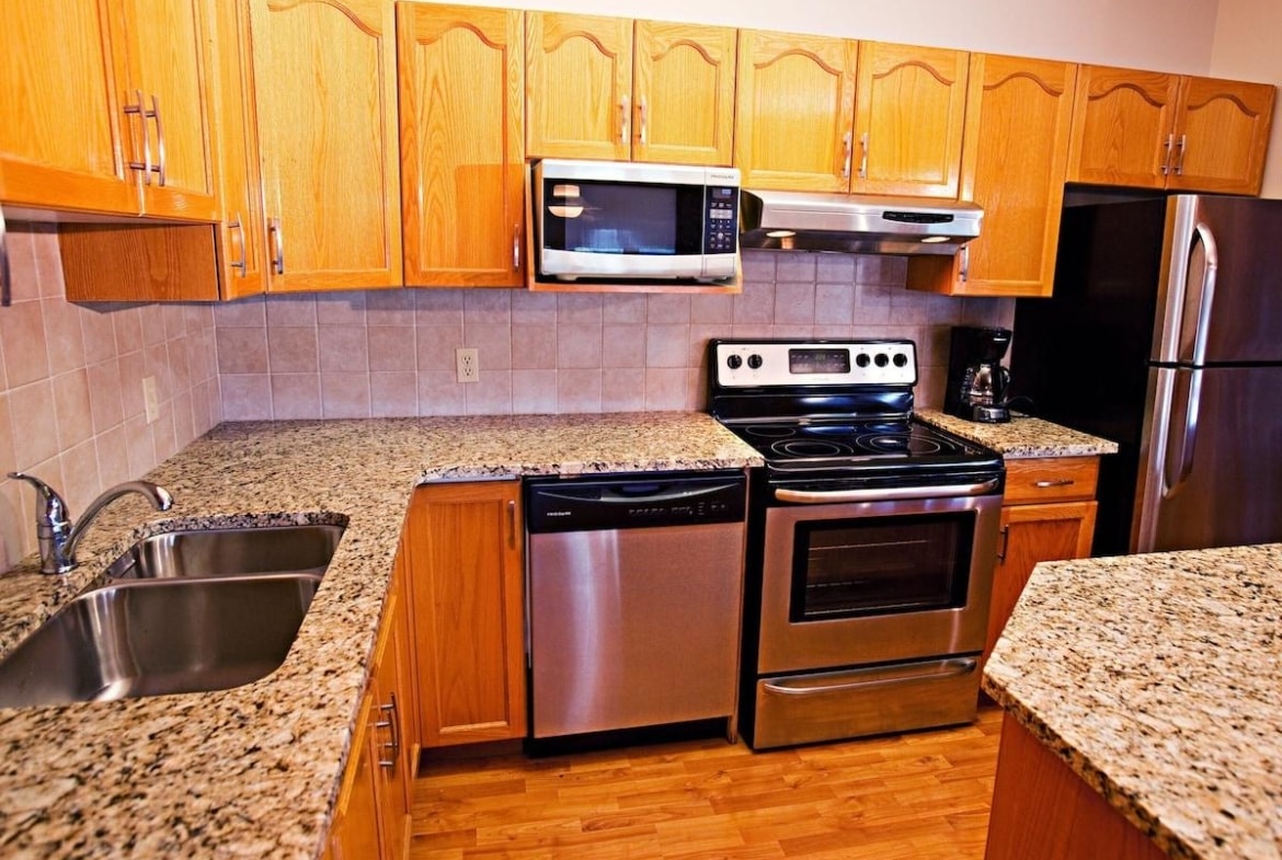 Calabogie Lodge Resort kitchen